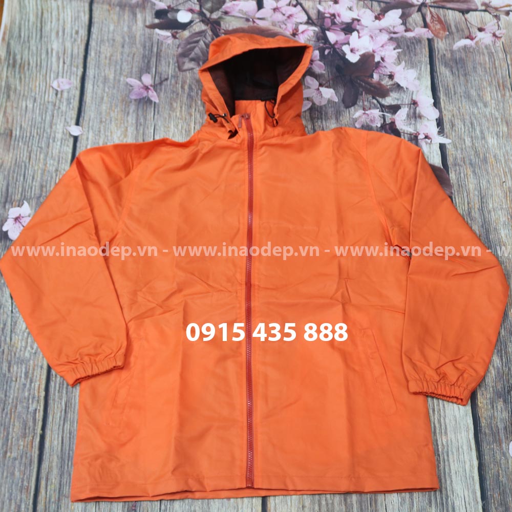 In áo gió màu cam | Công ty chúng tôi chuyên thiết kế và may áo gió theo yêu cầu với giá cả cạnh tranh. | May ao gio
